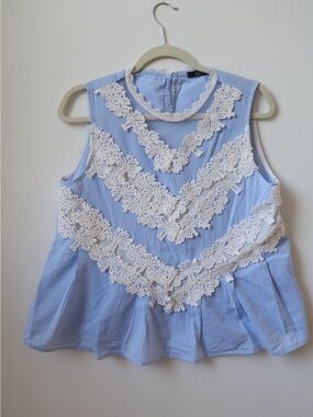 100% cotton Sleeveless Light Blue Lace Appliqué Top
